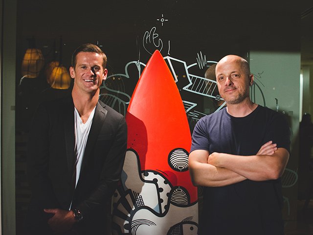 Nic Lamb and fine French artist Mambo. #surf #skimp #france