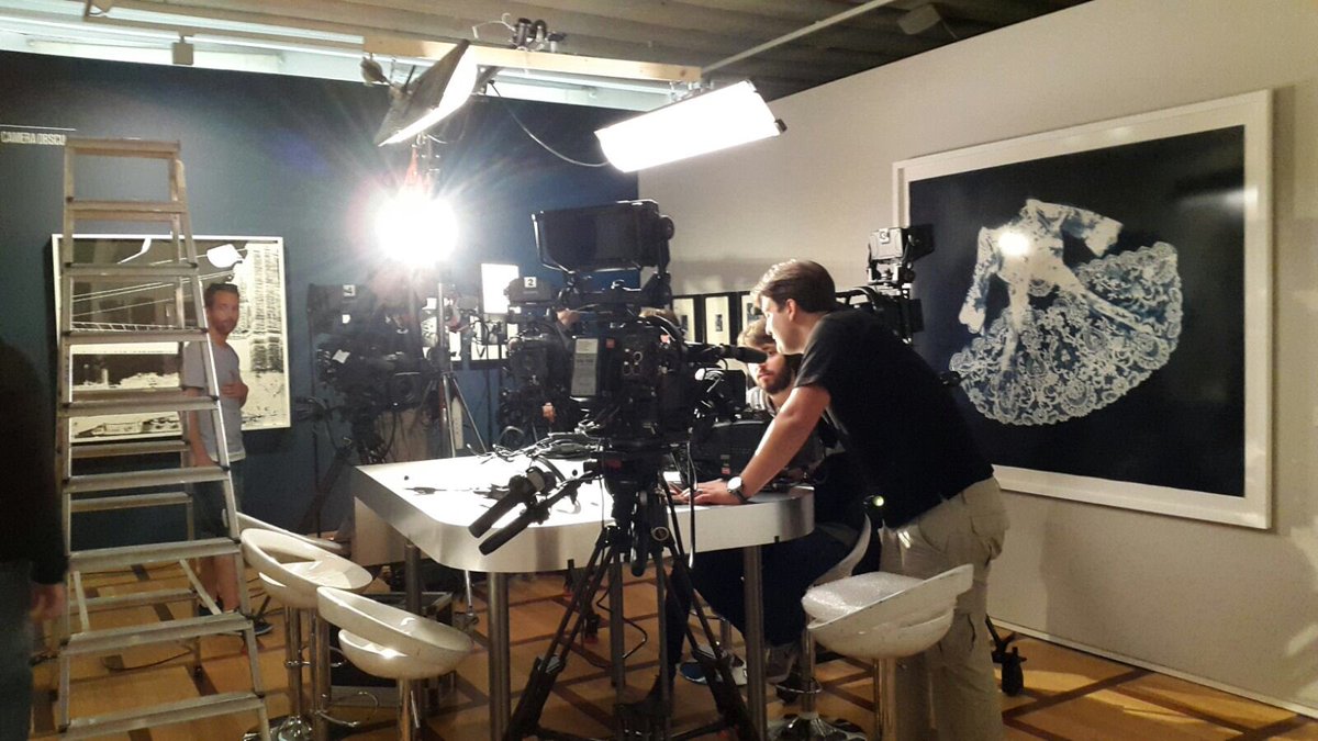 Préparation du tournage de la puce à l'oreille @ElyseeMusee https://t.co/6829tr8SRT