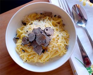 TruffleExperts's tweet photo. Lunch time ! What better than a truffle pasta ? #tuberaestivum #fresh #truffles #truffleexperts #toptruffles https://t.co/7SeXXul4i8