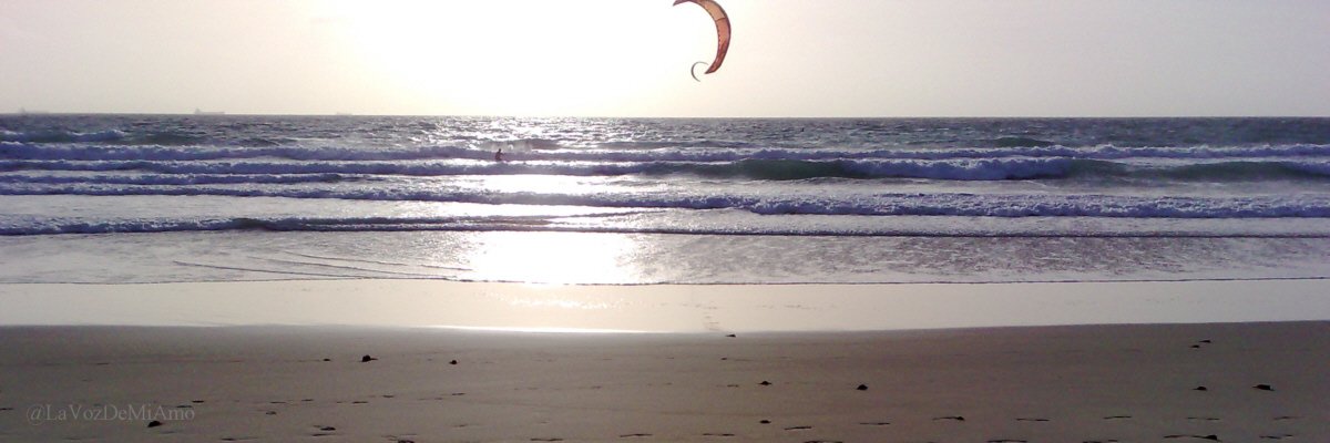 LaVozDeMiAmo's tweet photo. Wings (20160207GJNG) #Tarifa #flysurf https://t.co/aEqjbGOU4U