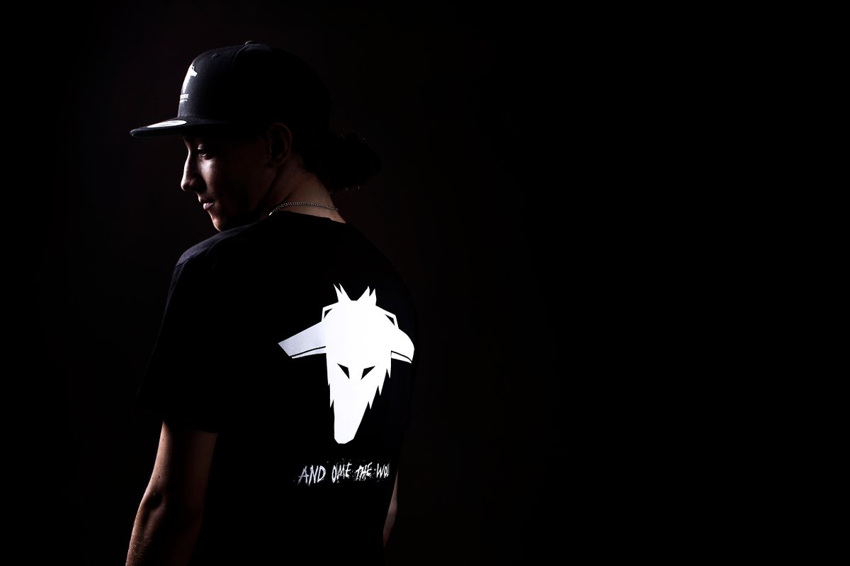 brocodewear's tweet image. Мони Митрев за brocode wear. #brocodewear #apparel
Фотограф: Constantine Trupcheff Frupy
bit.ly/20Aushy