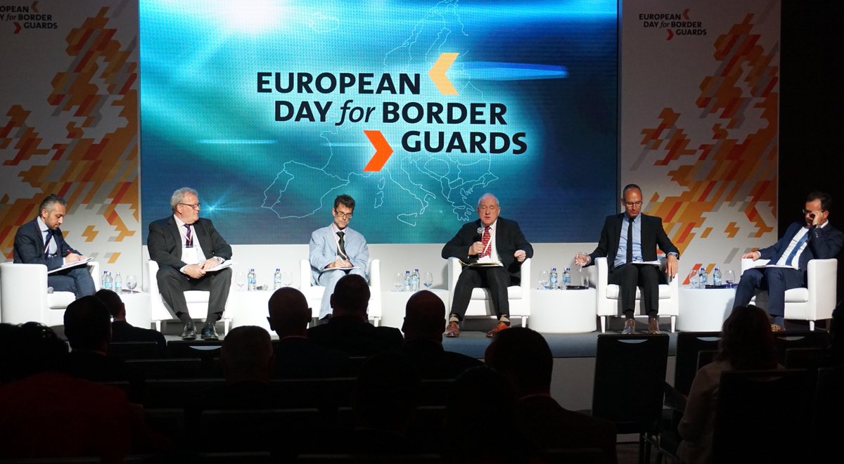 Frontex's tweet image. 500 people from 41 countries took part in 7th annual European Day for Border Guards #ED4BG bit.ly/FX-ed4bg16