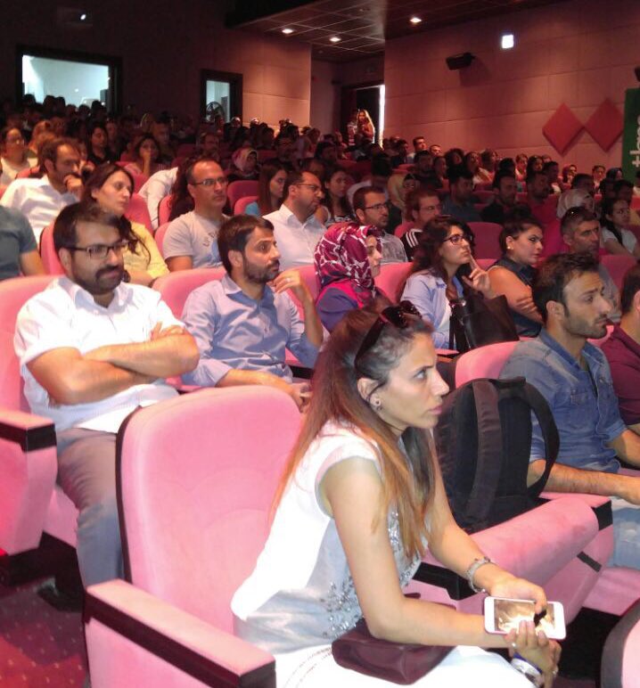 Prof.Dr. Tolga Arıcak: "Yoğun bilgisayar kullanan çocuklarda sosyal gelişimlerinin gerilediği gözlemlenmiştir"