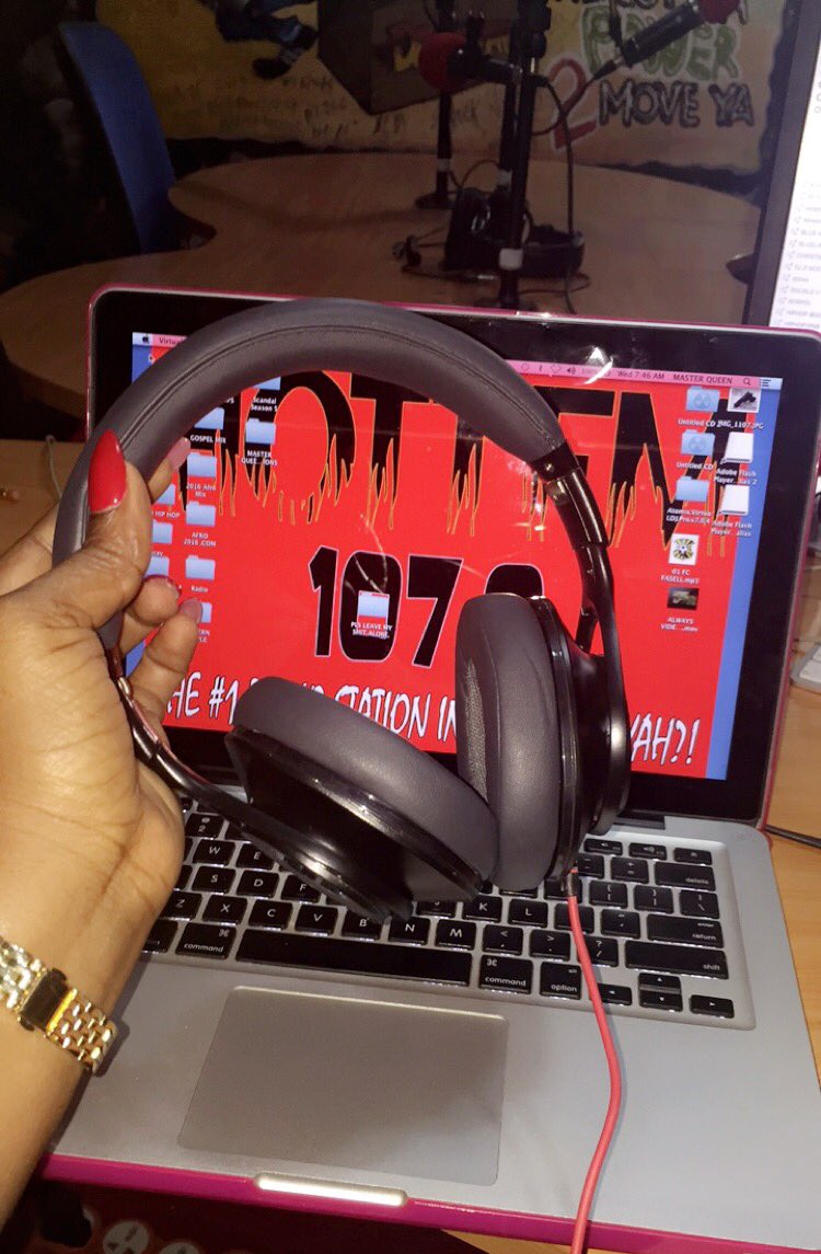 master_queen5's tweet photo. It's radio time good people. 
Beats n MacBook best sound. 
https://t.co/LbfBdCbksk @HottFM https://t.co/uBwwvHrvDA