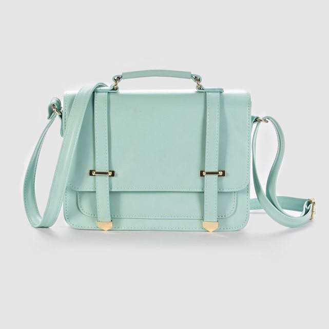 LaRedouteFr's tweet photo. #Battle de sacs ! RT pour le cabas fourre-tout ou likez pour le sac cartable ! https://t.co/Cyh0VAA77y 👜😍 https://t.co/zUbExKALH4