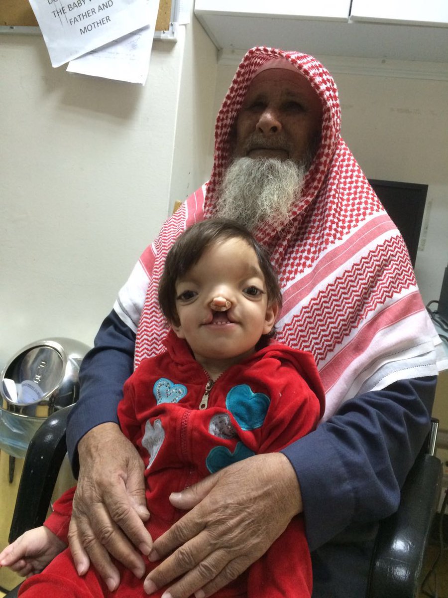 abuabdelelah's tweet photo. حالة عجز عن علاجها التخصصي ، وقالوا لا علاج ل��ا إلا في ألمانيا ، 
لعل يدا رحيمة تمتد إليها بعون .
( الوالد أعمى ) https://t.co/AEhuisVCU8