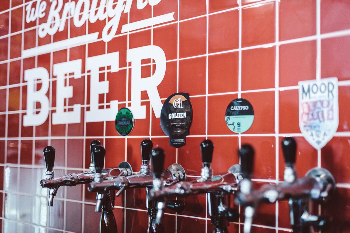 BenNorum's tweet photo. A bus route beer trail and boozy beer brunch are coming to south London this Bank Holiday https://t.co/JvT6hIzPDd https://t.co/aJGehZmSje