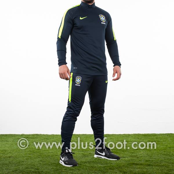 Plus2Foot's tweet photo. Le #Bresil debarque chez #plus2foot ! Ambiance Selecao sur https://t.co/92vtP4N6RS 🇧🇷 🇧🇷 🇧🇷 https://t.co/0xy9WMK8n2