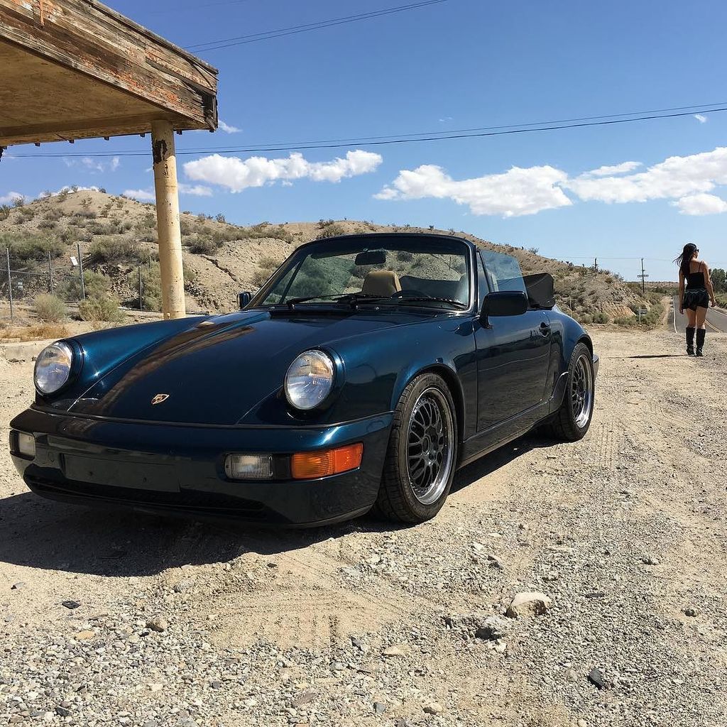 OnlyCarrera's tweet photo. #porsche #porsche911 #porsche964 #porschecarrera #aircooled #classicporsche #route66 #964 #964week #911 #carrera #r… https://t.co/ExrUTKPuf7