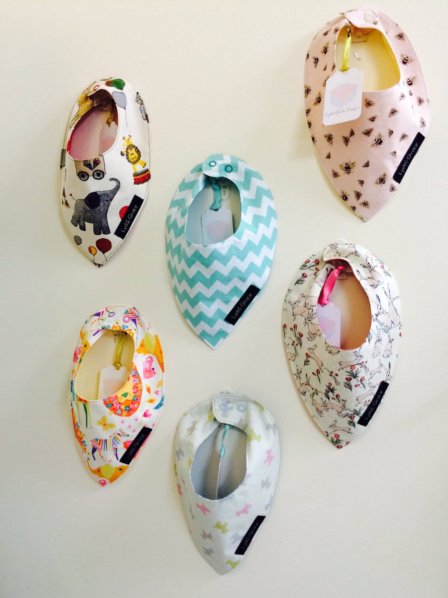 CamomileCafe's tweet photo. Gorgeous designs these bibs don't bunch up around the neck practical as well as cool! #babyclothes #WAHM #baby https://t.co/dNGQo2OmOP