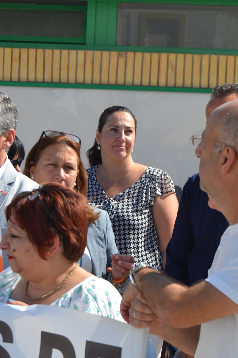 franromero1972's tweet photo. Otro miércoles más apoyado las reivindicaciones semanales de los Olvidados de San Carlos. #Porloquelespertenece https://t.co/ftokH1q3gz