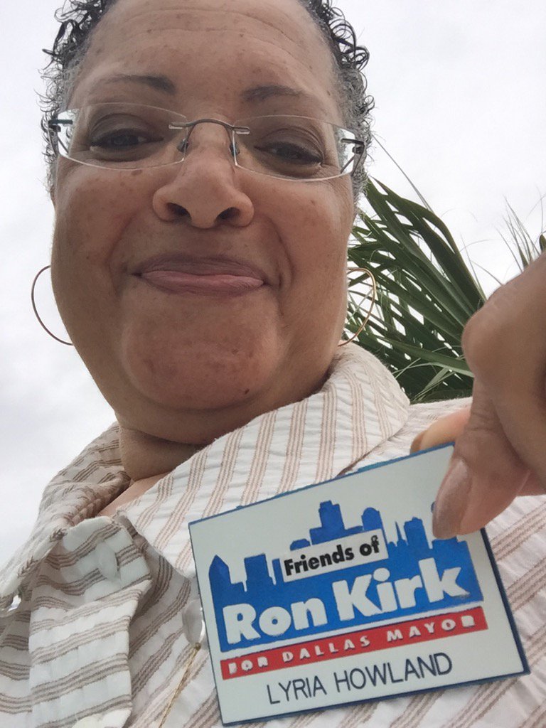 LyriaHowland's tweet photo. Headed to Dallas City Hall to witness the vote for #RonKirk Bridge #CanIGetAWitness? https://t.co/8aC2WImOxQ