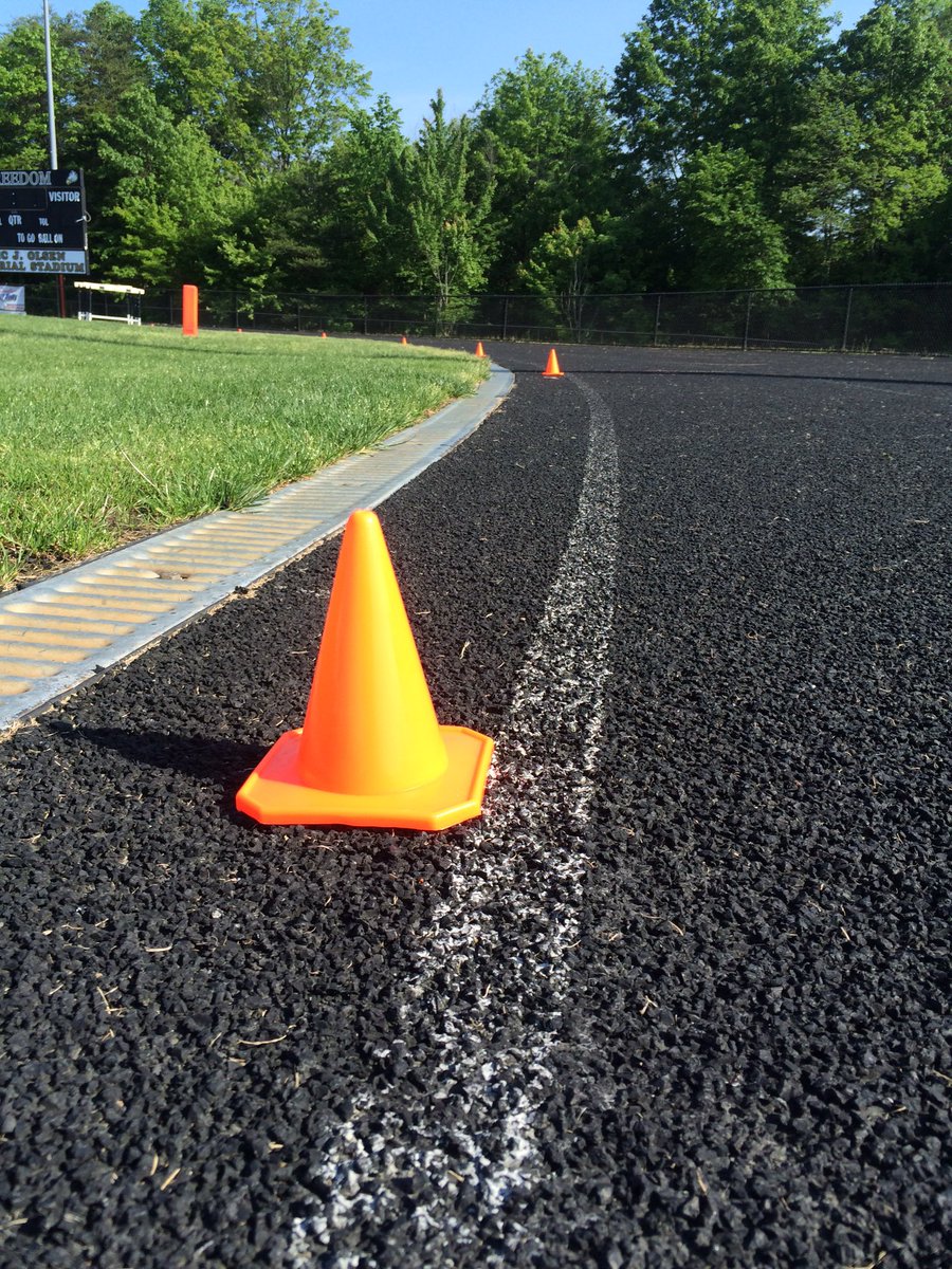 BMarkleyEDU's tweet photo. Cones are up for the Region 4A West Championships @fhseaglesnest
#StayOffTheLine
@milestatdotcom @CoachRichFHS https://t.co/urpIMoNzhu
