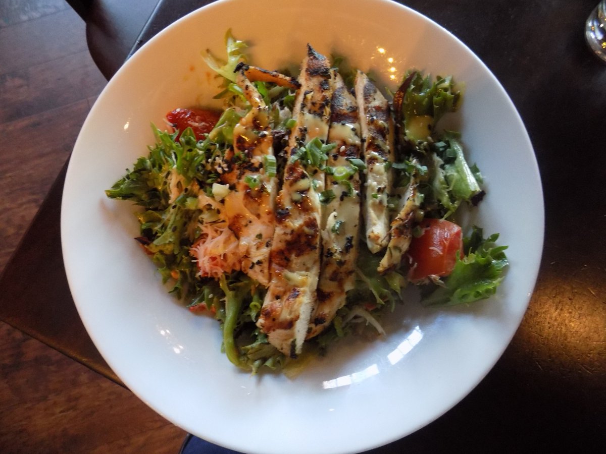LiveEatLocal's tweet image. Check out our new menu. Lots of new options &amp;amp; great salads. If you haven't been in lately, come back and see us.