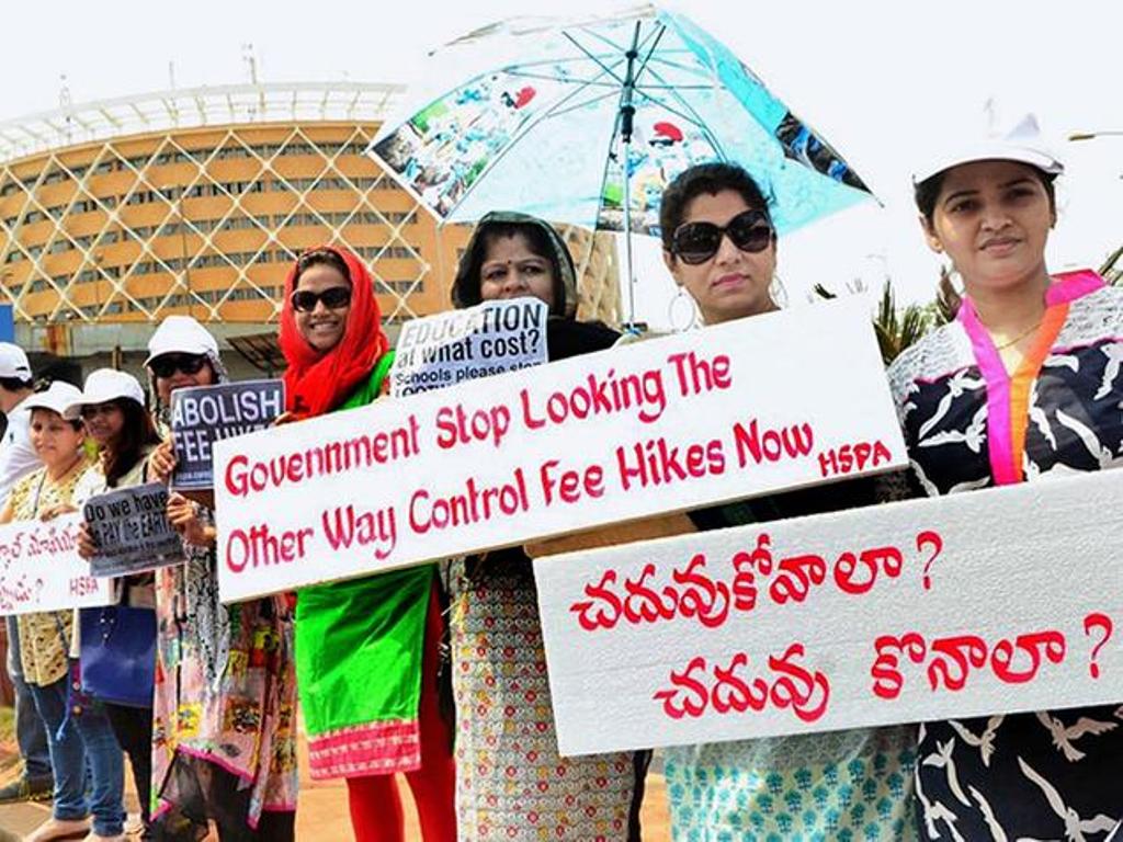 localityooffers's tweet image. #Parents Plan #TwoProtests on #FeeIssue In #Hyderabad City. visit goo.gl/T9Ck5b