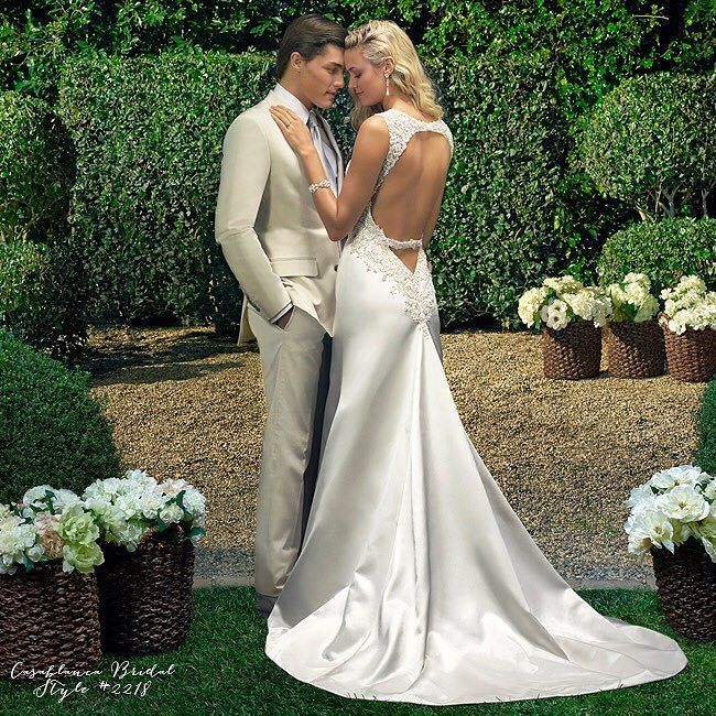 CasablancaBrida's tweet photo. For the #bridetobe who is obsessed with keyholes and cutouts, the daring design of #Style2218โs back makes for the โฆ https://t.co/skj8M0dxd4