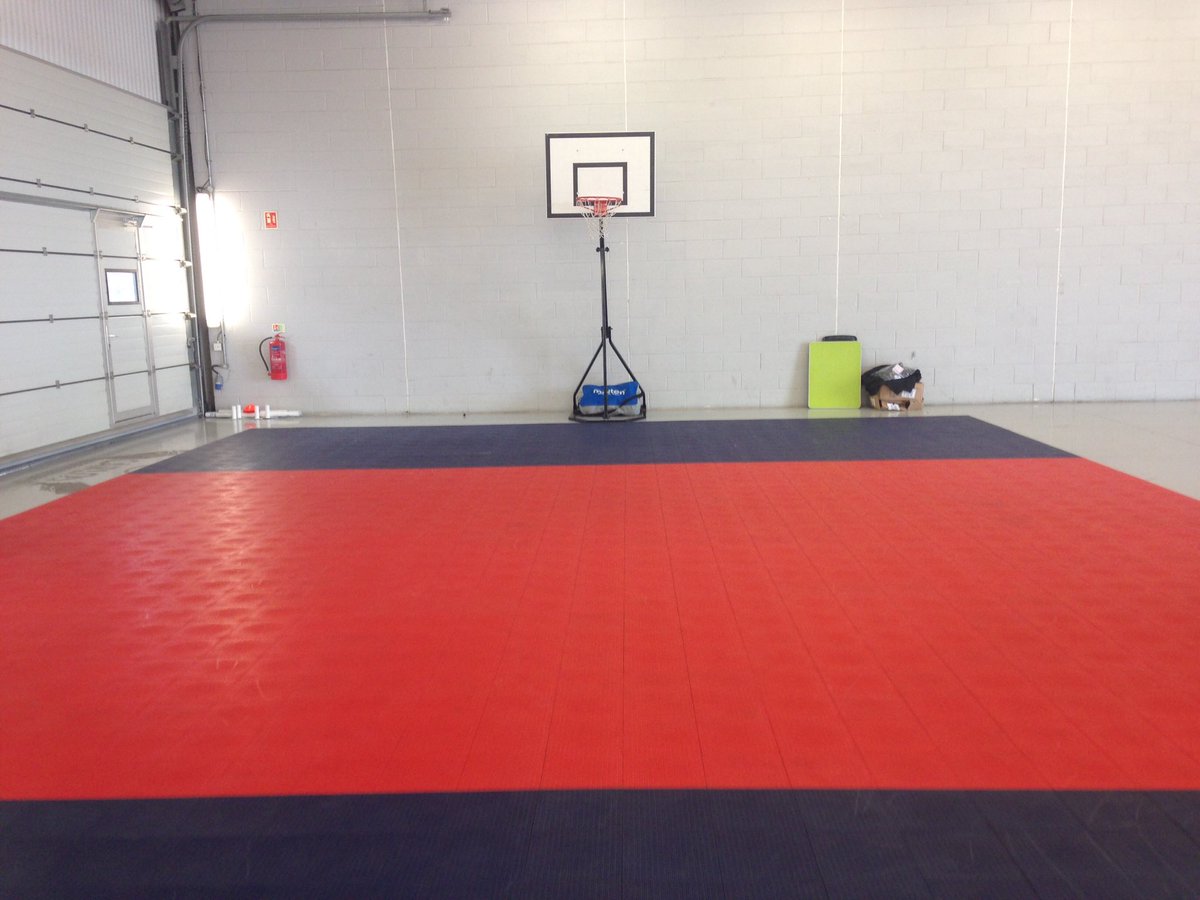 LetsPlay_it's tweet photo. Set up ready to attend @MobilityRdShow tomorrow! Come &amp; see us to try disability activities #TryitLoveitPlayit https://t.co/ajspnScgng