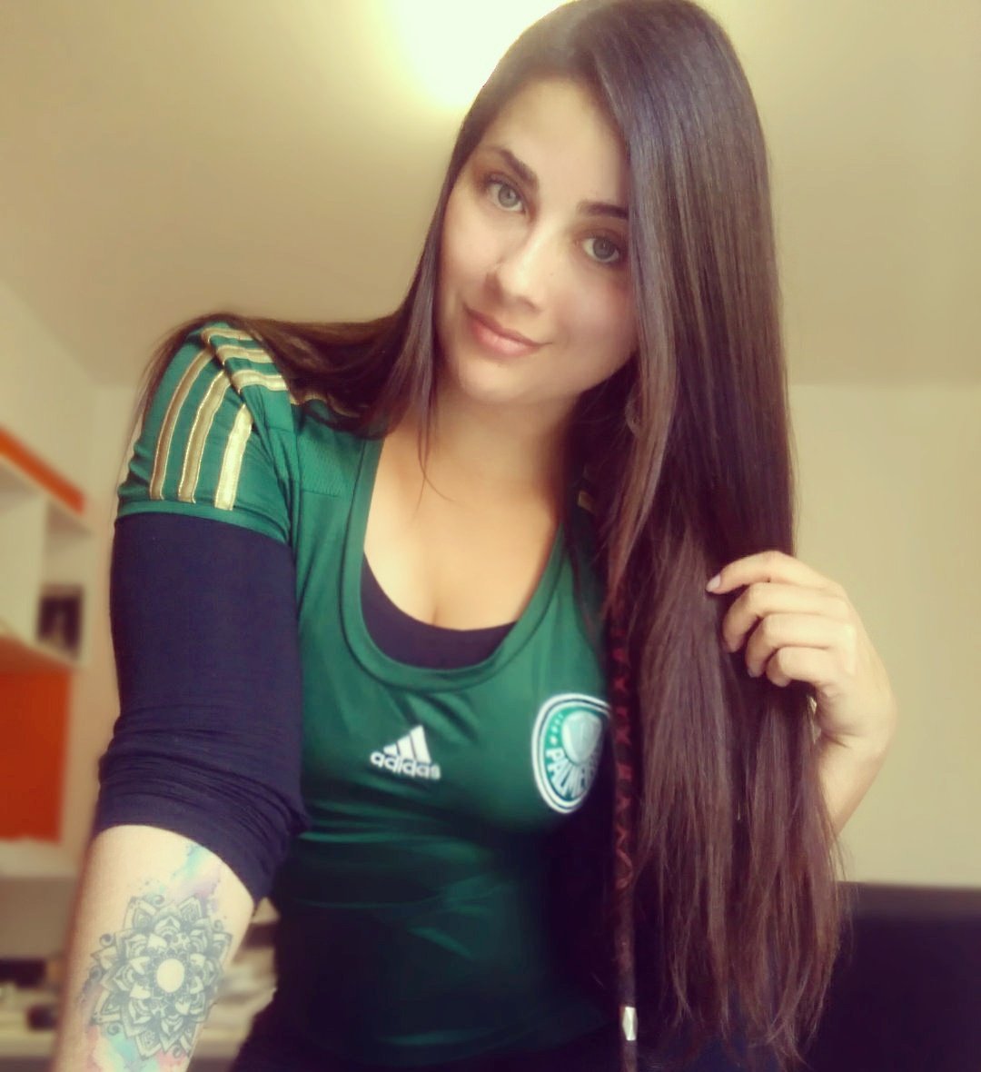 liviasalves's tweet photo. Look do dia #Palmeiras 🐷💚🐽 https://t.co/6zLREIKT1D