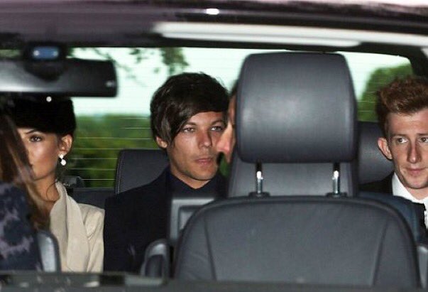 1Dir_Worldwide's tweet photo. LouisとDanielleはサッカー選手のJames Verdyの結婚式へ😌❤️

式場に到着するLouisとDanielle🙈 https://t.co/eWvdxsuTJF