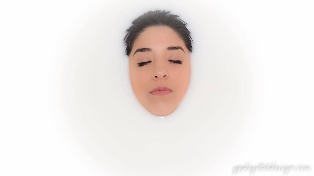 Tranquil thoughts
#peaceful #milkbath #milkbathphotography #dslrphotography #photo #photos… ift.tt/1XwGvwY