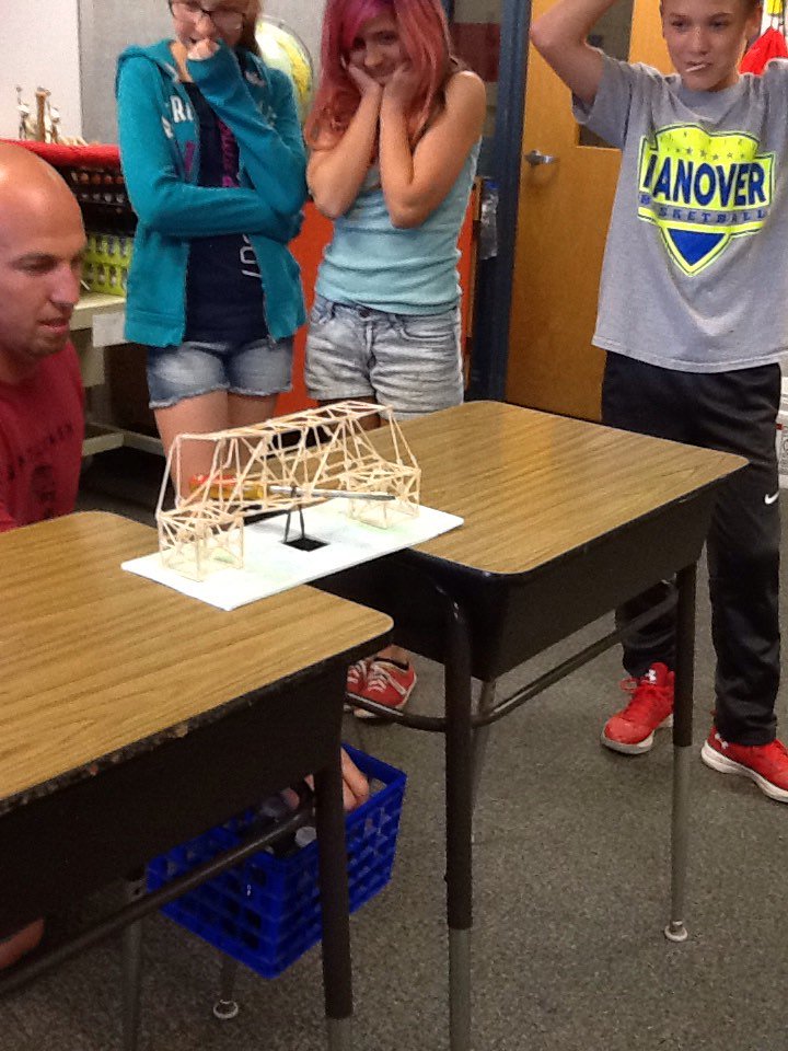 lcomerjcd's tweet photo. Breaking bridges in @JCDbaldeagle class! #bethe1 https://t.co/IhRoAyWPan