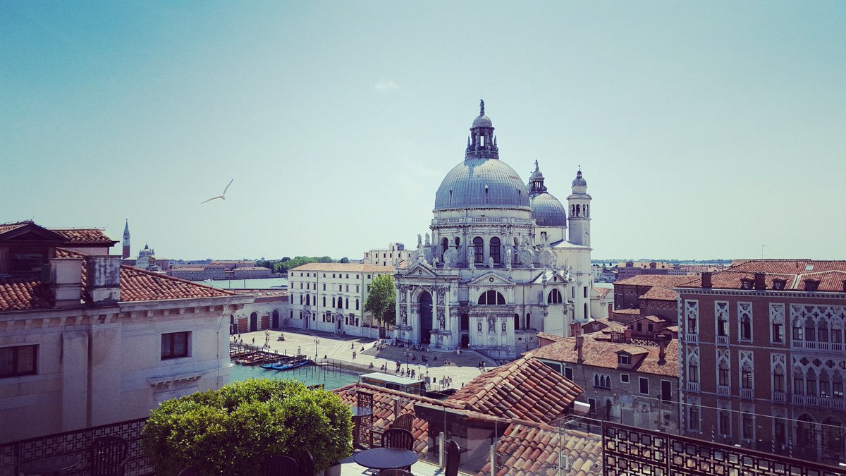 Venice4Kids's tweet photo. Do you really need a reason to visit #Venice? #venice4kids #discoveringvenice #traveladventure #perfectview #wow https://t.co/Ow5X3EyJxL