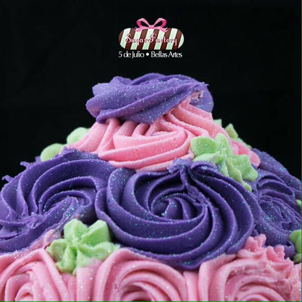 Mega cupcakes de tu sabor y color preferido <a href="/SugarFactoryCA/">Sugar Factory C.A</a>