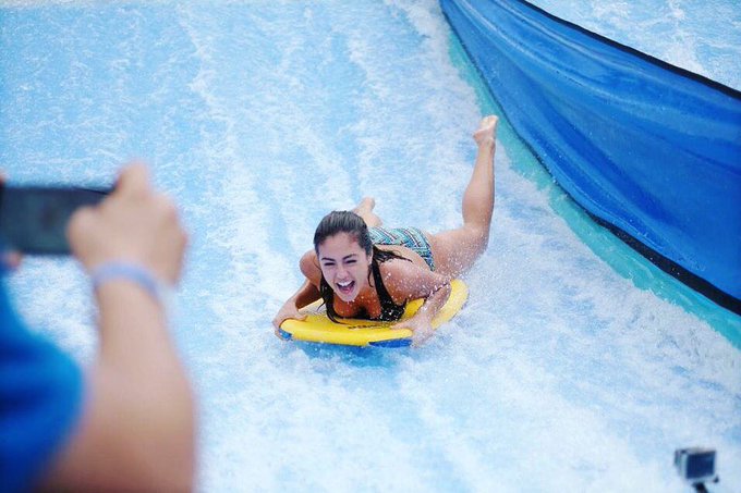 Feliz d&iacute;a amigos! Buena vibra! https://t.co/d0rR0ANvTa<a href="/tag/colombia"class="tags"><span>#colombia</span></a><a href="/tag/nblbarbaraturbayvoto"class="tags"><span>#nblbarbaraturbayvoto</span></a><a href="/tag/nblvip"class="tags"><span>#nblvip</span></a>