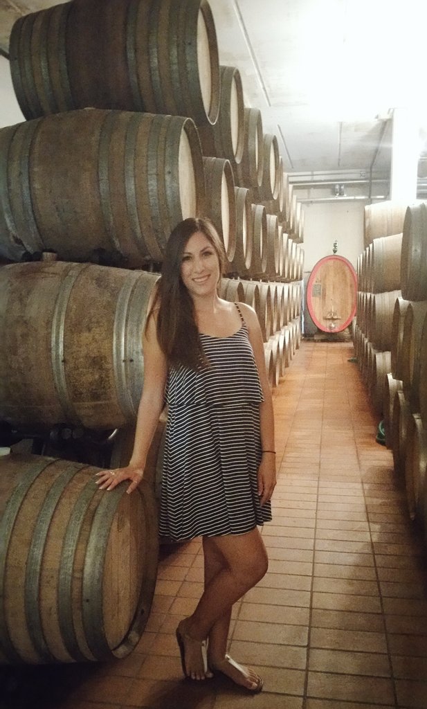 In honor of #NationalWineDay 🍷
Throwback to my time in #Italy 
Eating delicious food &amp; drinking delicious #wine