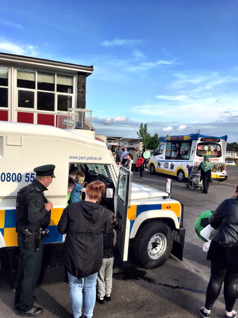 PSNIBelfastN's tweet photo. T St NPT at #Springhill PS 4 Spring Fair. Great weather, but kids too keen on sirens! SgtW #Isaidstop @ACCMartinPSNI https://t.co/xnlwTMfpwS