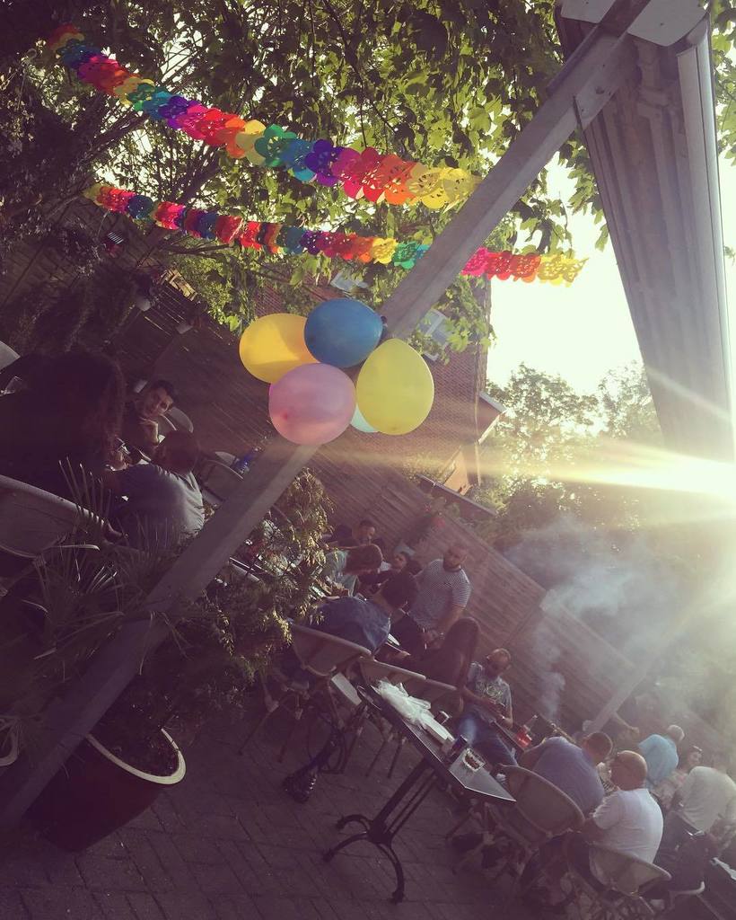 ValbyGarden's tweet photo. by istanbulhokaahlounge Gril partyyyyyy😛🎉🎈🎁 #teamistanbul #istanbulhookahlounge #valby #vandpibecafe #hookahlounge … https://t.co/9CdLOjZH0x