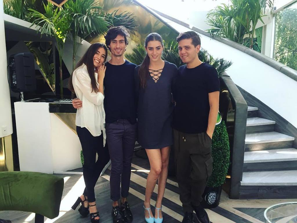 Rosario_LabraVa's tweet photo. @perriermx Brunch for @krisgoyri 🌿
#brunch #friends #perrier #krisgoyri #perriermx #fashion #moda #ootd #hotel #po… https://t.co/RfgdkpcN9T