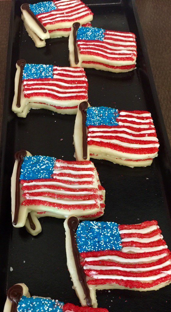 Julia's Sweets Truck tweet media