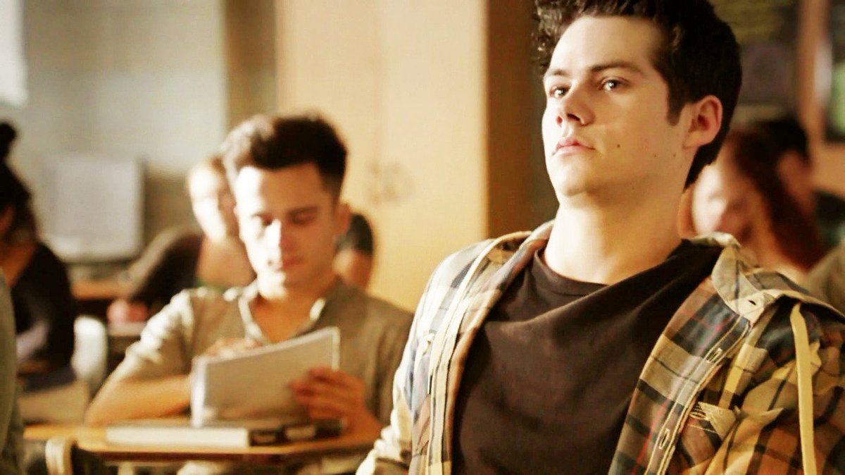 stydiasquad's tweet photo. Lydia fooling around with Stiles while in class. This so awkwardly funny! HAHAHA Credits: https://t.co/ehrUVkeVel https://t.co/iw0FLF137U