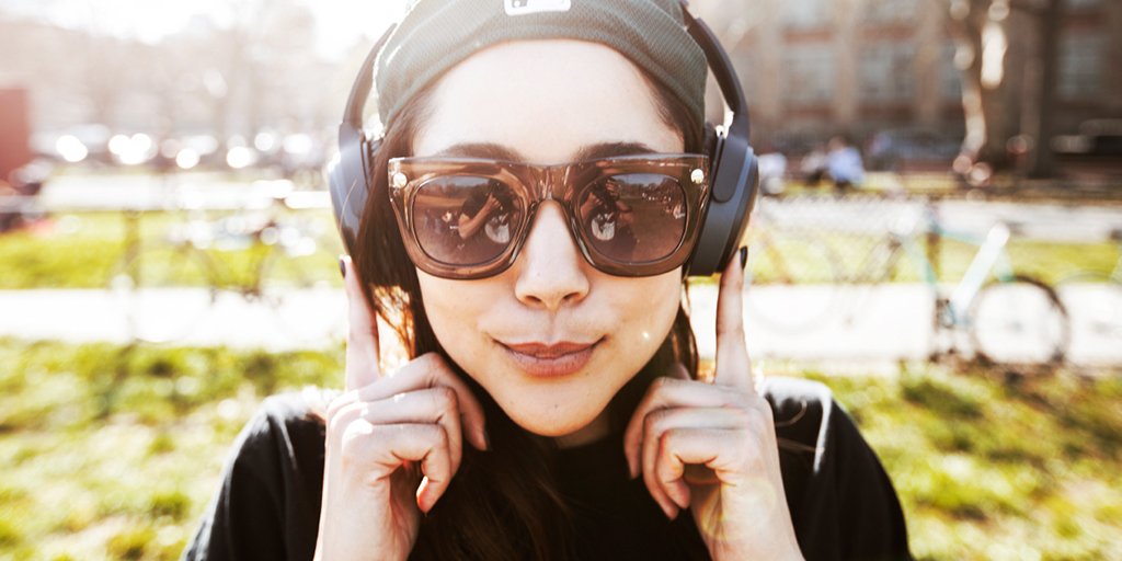 Bose's tweet photo. “You'll find that life is still worthwhile, if you just smile.” ― Charlie Chaplin #WednesdayWisdom https://t.co/55Kmya5T6p