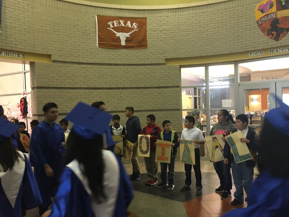 ColtsCounselor's tweet photo. Congratulations to our King High School graduates you did it!! @CarrollColts @PrincipalBlake https://t.co/8uLg7cStEe