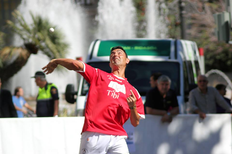 pilotaviu's tweet photo. Adéu a un dels grans -  https://t.co/aiM6XVdkhr via @pilotaveu #pilotavalenciana https://t.co/icqJrEdc16