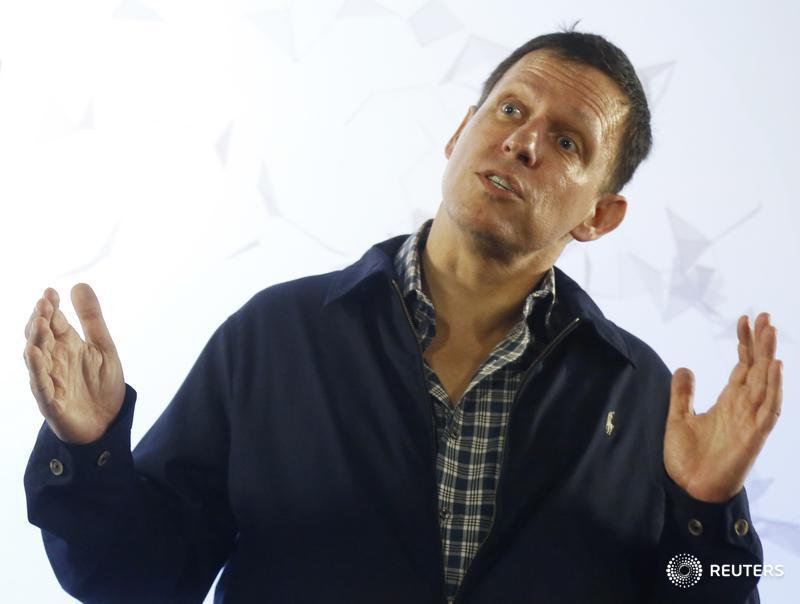 Facebook has a new free-speech problem: Peter Thiel, says <a href="/rob1cox/">Rob Cox</a> reut.rs/25lZ2Cf