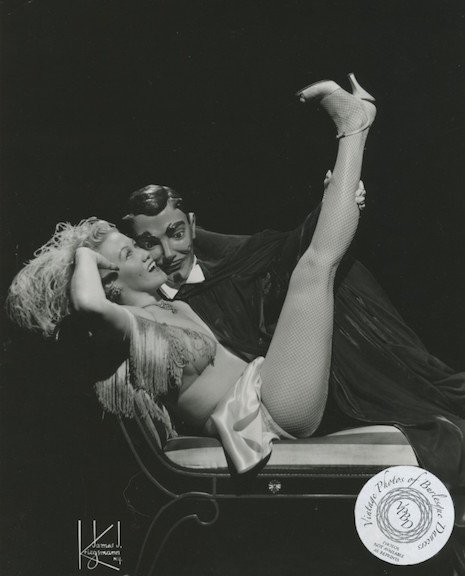 SatanicStyle's tweet image. Satanic strippers: vintage burlesque performers dance with the devil
#satanicstyle #satanism
ow.ly/SSCR300zRtC