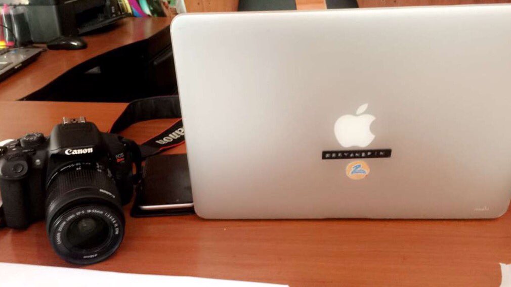Bryan_CamF's tweet photo. Diseñadores, nosotros hacemos que lo difícil se vea fácil.
#SoyMultimedia
💻📲📸 https://t.co/5nAcQVlEM2