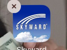 Queit_Wyatt's tweet image. All #Seniors2016 let's have a quick prayer 🙏🏻👼🏻