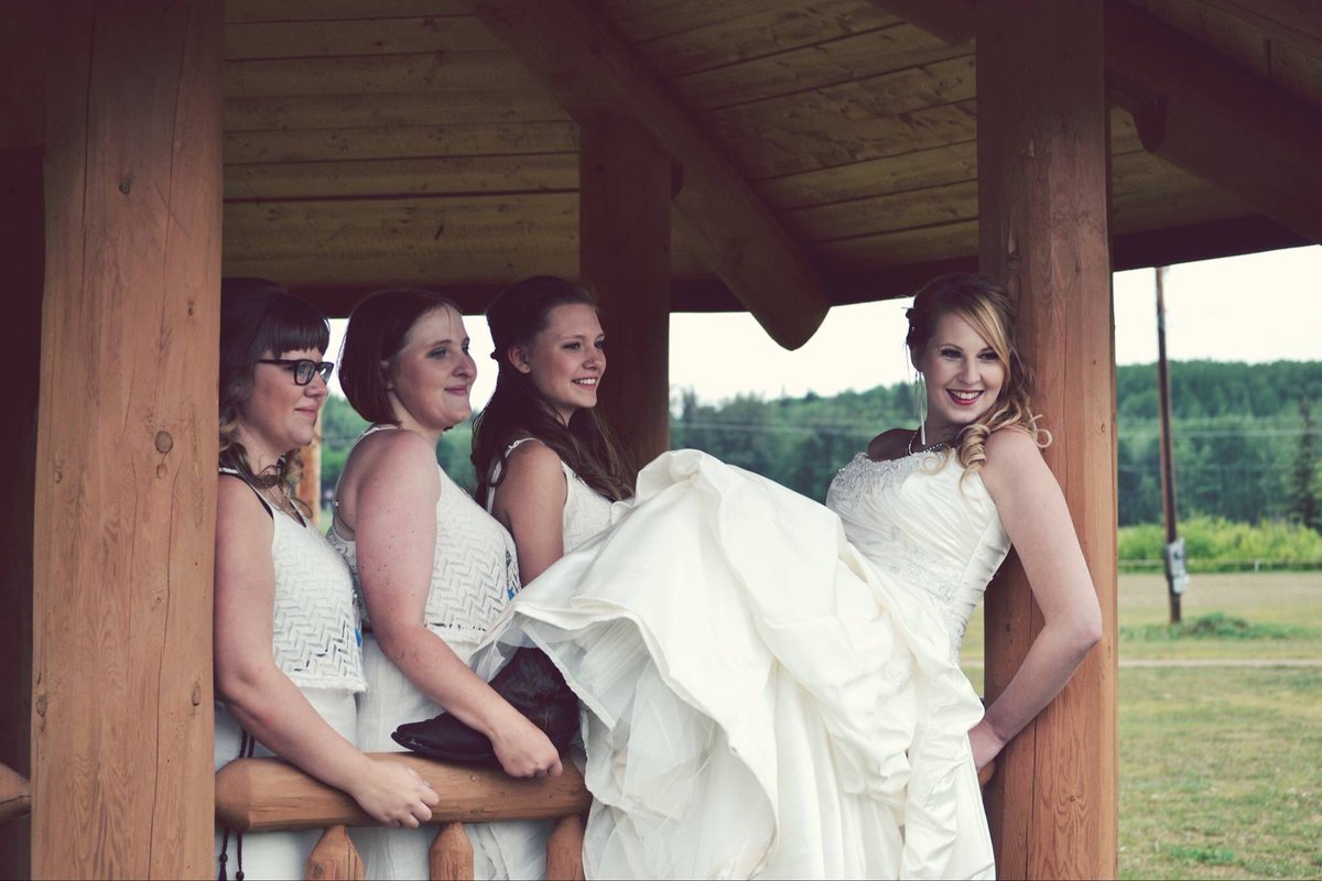 angus_wesley's tweet photo. Preview of a wedding that I did photo's for on Saturday. Part 2/2 https://t.co/10MMqPJWJi