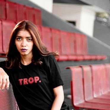 Trop " race "
Tees black 30's
Available size : S.M.L.XL
Sms/wa : 0818 0453 3013
Line Id : trop.soc