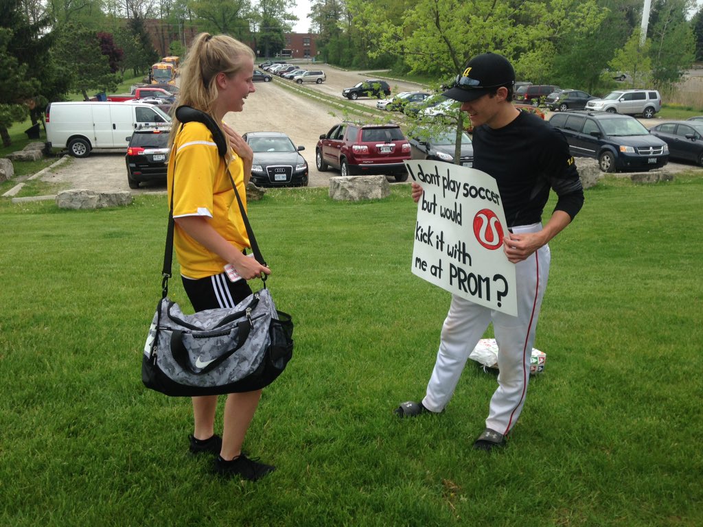 ahsprom2016's tweet photo. They may have lost their games today, but they both definitely scored!! ⚾️⚽️🎉❤️❤️❤️ https://t.co/PYqVwQXhDa