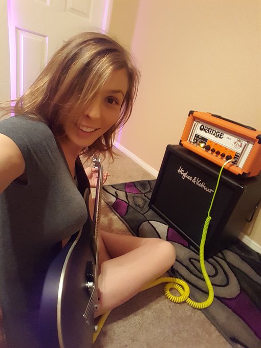 jamming last night https://t.co/ZopM2x8YYK<a href="/tag/topless"class="tags"><span>#topless</span></a><a href="/tag/speedracer"class="tags"><span>#speedracer</span></a><a href="/tag/braonly"class="tags"><span>#braonly</span></a>