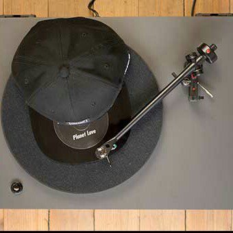 VinylCap's tweet image. #turntable
The #future of #caps @kickstarter 
#cappaddicts #capaddicted kickstarter.com/projects/26493… 🎉