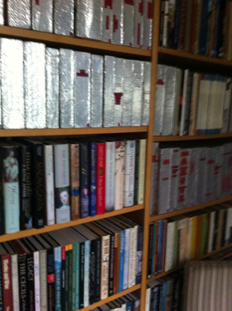 WendyParry5's tweet photo. Can you have your own #favouriteobjects second favourite book room,best books downstairs https://t.co/tD63YuN8TP