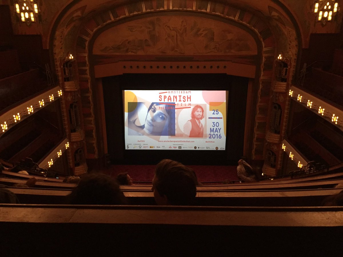 Amsterdam Spanish Film Festival is about to start! Sold out Pathé Tuschinski! <a href="/SinFinCinema/">Sin Fin Cinema</a> #ASFF2016 #wine #tapas