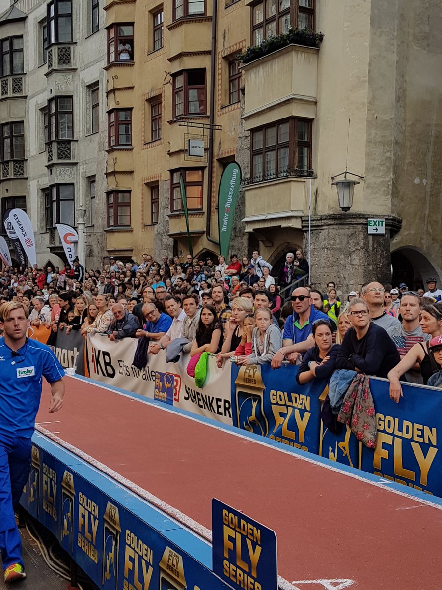 Warm crowd for our athletes ...