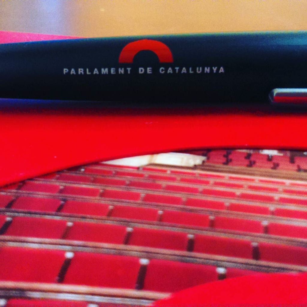 parlament_IG's tweet photo. Sessió informativa sobre el protocol i les relacions institucionals del Parlament de Catalunya a càrrec del seu cap… https://t.co/YuWop0LNaC